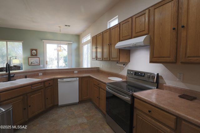 13599 N Sunset Mesa Drive, Marana, AZ 85658