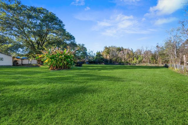 2415 Fm 2797, Kenefick, TX 77535