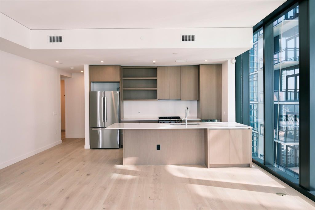 610 Davis ST 2708, Austin, TX 78701