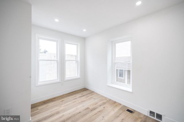 3712 MANAYUNK AVE, Philadelphia, PA 19128