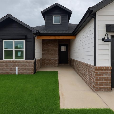 1367 N Harper Ridge Drive, Republic, MO 65738