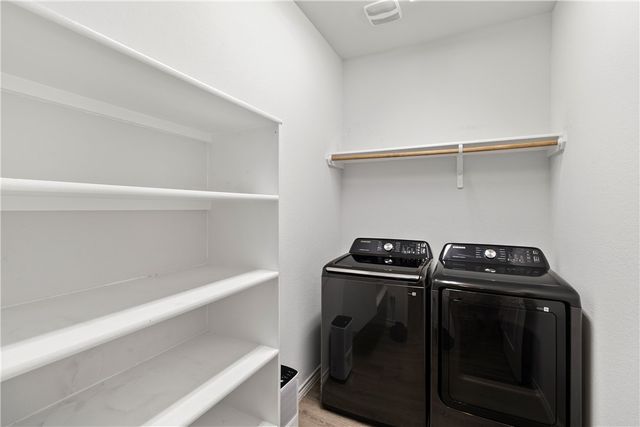 1922 Cartwright Street, Bryan, TX 77807