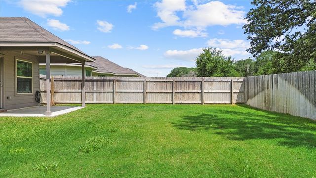 1922 Cartwright Street, Bryan, TX 77807