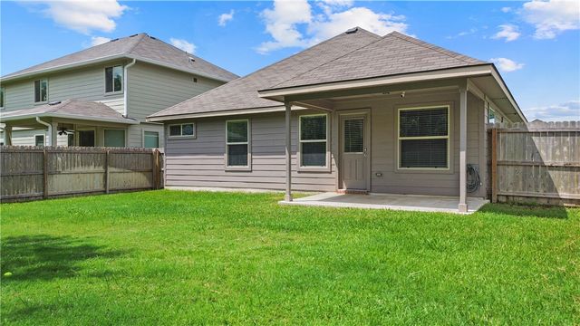 1922 Cartwright Street, Bryan, TX 77807