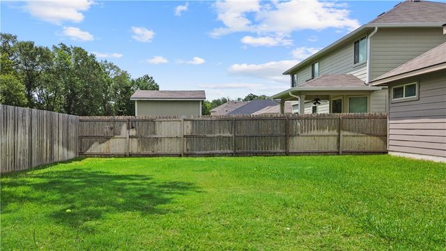 1922 Cartwright Street, Bryan, TX 77807