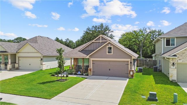 1922 Cartwright Street, Bryan, TX 77807