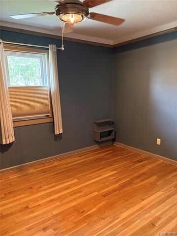 9640 Hubert Avenue, Allen Park, MI 48101