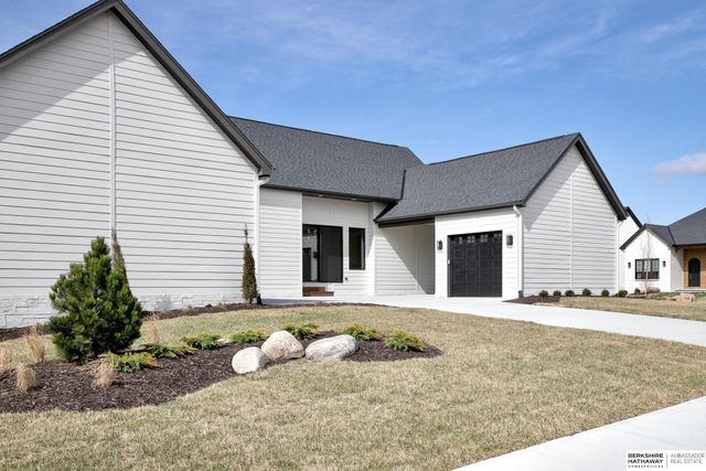 21101 Laurel Avenue, Elkhorn, NE 68022