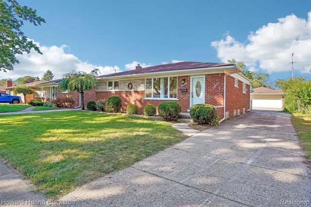 28723 Adler Drive, Warren, MI 48088