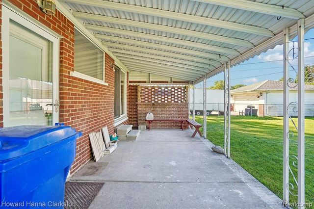 28723 Adler Drive, Warren, MI 48088