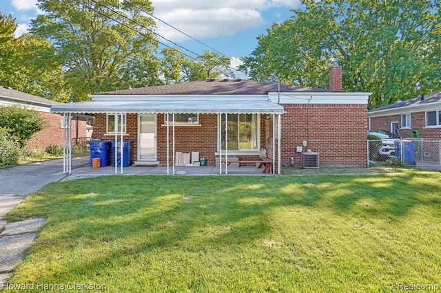 28723 Adler Drive, Warren, MI 48088