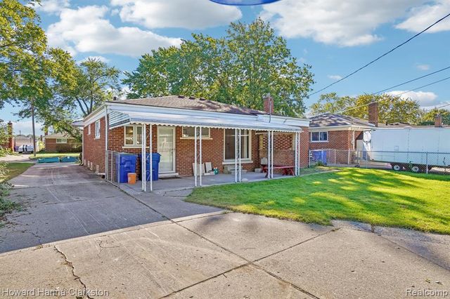 28723 Adler Drive, Warren, MI 48088