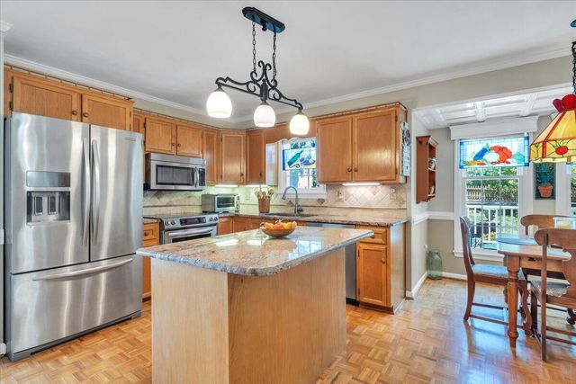 1510 Ashley DR, Salem, VA 24153