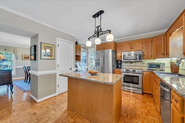1510 Ashley DR, Salem, VA 24153