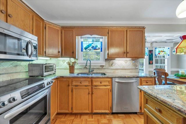1510 Ashley DR, Salem, VA 24153