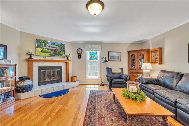 1510 Ashley DR, Salem, VA 24153
