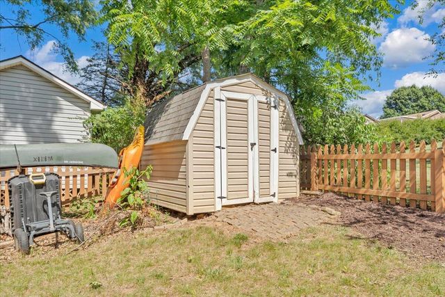 1510 Ashley DR, Salem, VA 24153
