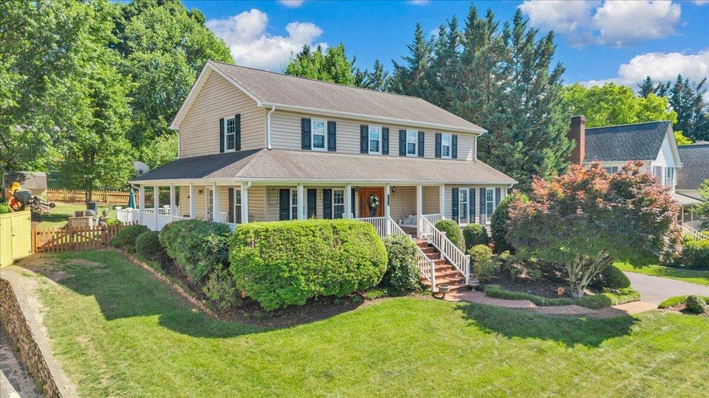 1510 Ashley DR, Salem, VA 24153