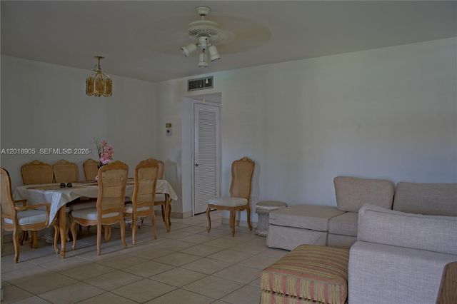 5300 Washington St F215, Hollywood, FL 33021