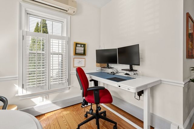 614 E 3rd St 1, Boston, MA 02127