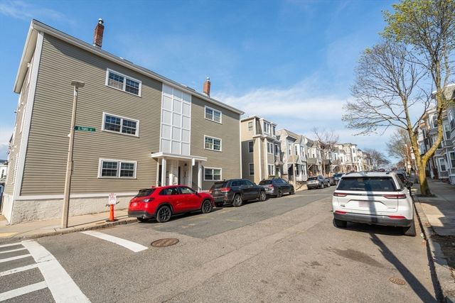 614 E 3rd St 1, Boston, MA 02127