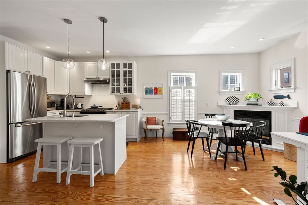 614 E 3rd St 1, Boston, MA 02127