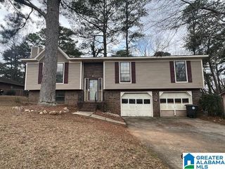 816 PINE FOREST CIRCLE, Birmingham, AL 35235