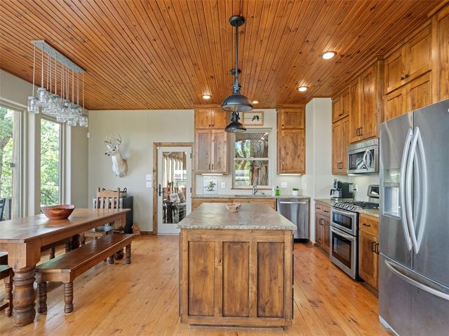 1763 Rose Lane, Eufaula, OK 74432
