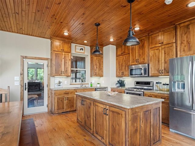1763 Rose Lane, Eufaula, OK 74432