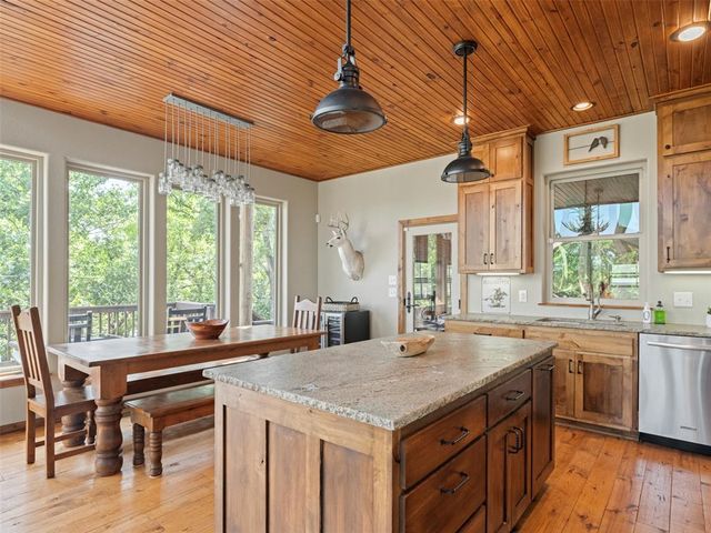 1763 Rose Lane, Eufaula, OK 74432