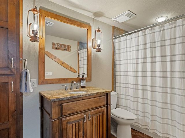 1763 Rose Lane, Eufaula, OK 74432
