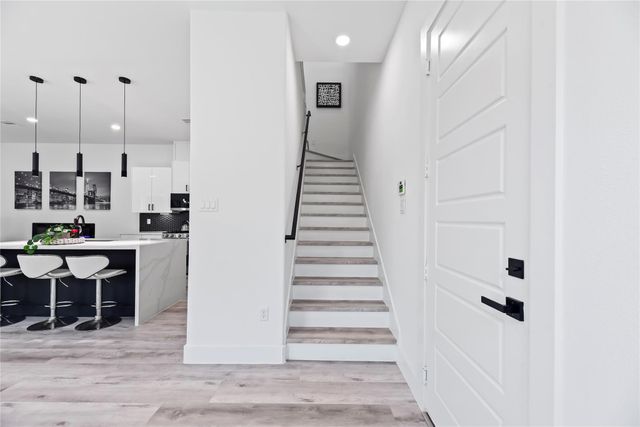 7212 England Street, Houston, TX 77021