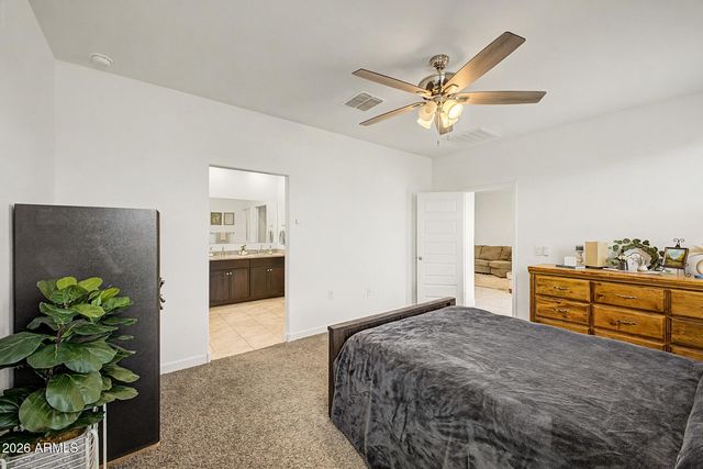 3229 W SHANLEY Avenue, Apache Junction, AZ 85120