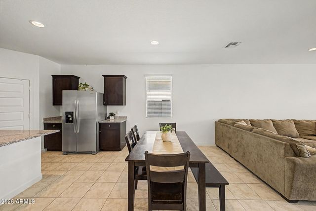 3229 W SHANLEY Avenue, Apache Junction, AZ 85120