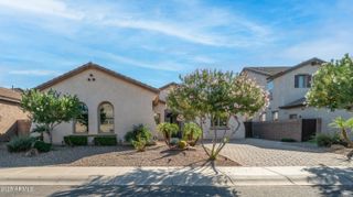 561 W YELLOWSTONE Way, Chandler, AZ 85248