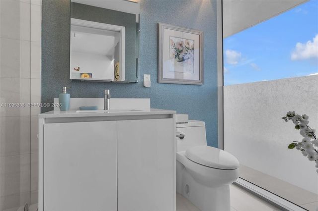 2200 N Ocean Boulevard N804, Fort Lauderdale, FL 33305