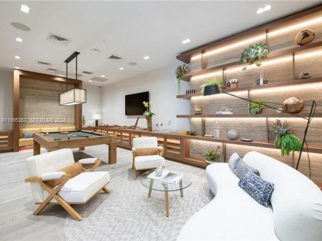 2200 N Ocean Boulevard N804, Fort Lauderdale, FL 33305