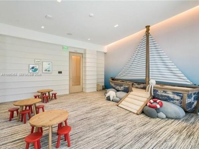 2200 N Ocean Boulevard N804, Fort Lauderdale, FL 33305