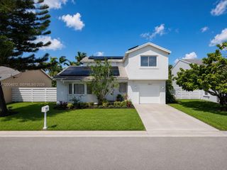 14512 SW 139th Ave Cir W, Miami, FL 33186