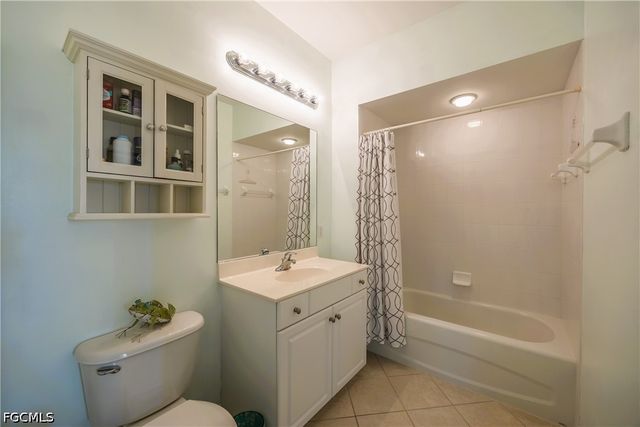 19400 Cromwell CT 201, Fort Myers, FL 33912