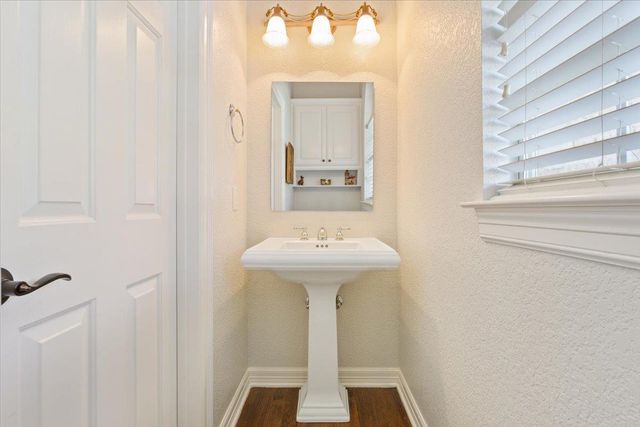 360 River Chase BLVD, Georgetown, TX 78628