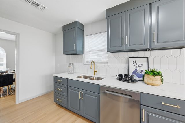 1019 Aspen Lane, Mansfield, TX 76063