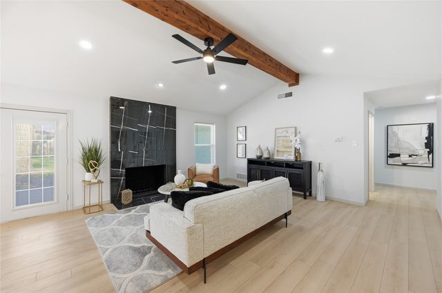 1019 Aspen Lane, Mansfield, TX 76063