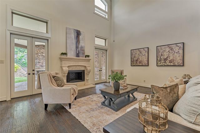 108 Evergreen Oak Drive, Conroe, TX 77384