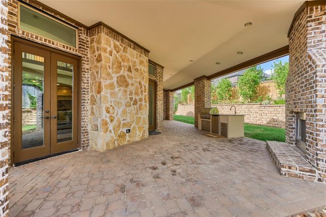 108 Evergreen Oak Drive, Conroe, TX 77384