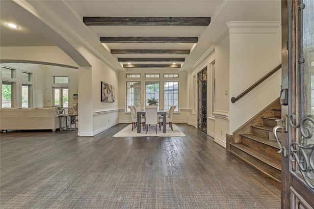 108 Evergreen Oak Drive, Conroe, TX 77384