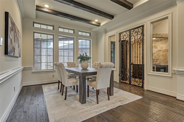 108 Evergreen Oak Drive, Conroe, TX 77384