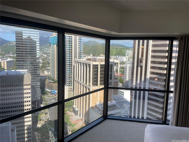 1088 Bishop Street 3111, Honolulu, HI 96813
