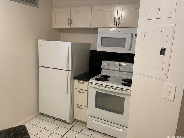1088 Bishop Street 3111, Honolulu, HI 96813