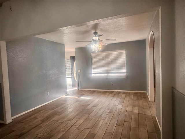 1936 71st Street, Lubbock, TX 79412